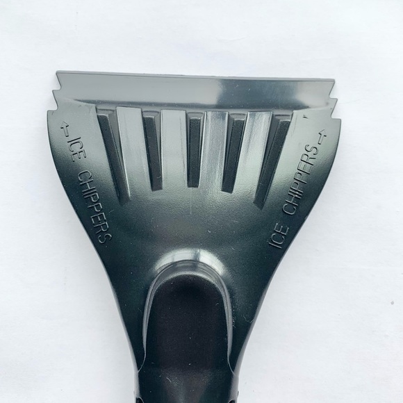 NWT 3-piece 9 in. Ice Scrapers - Picture 3 of 6